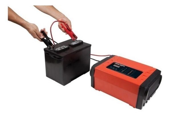 Cargador Bateria Inteligente 40a Black & Decker Auto Moto BC40-AR